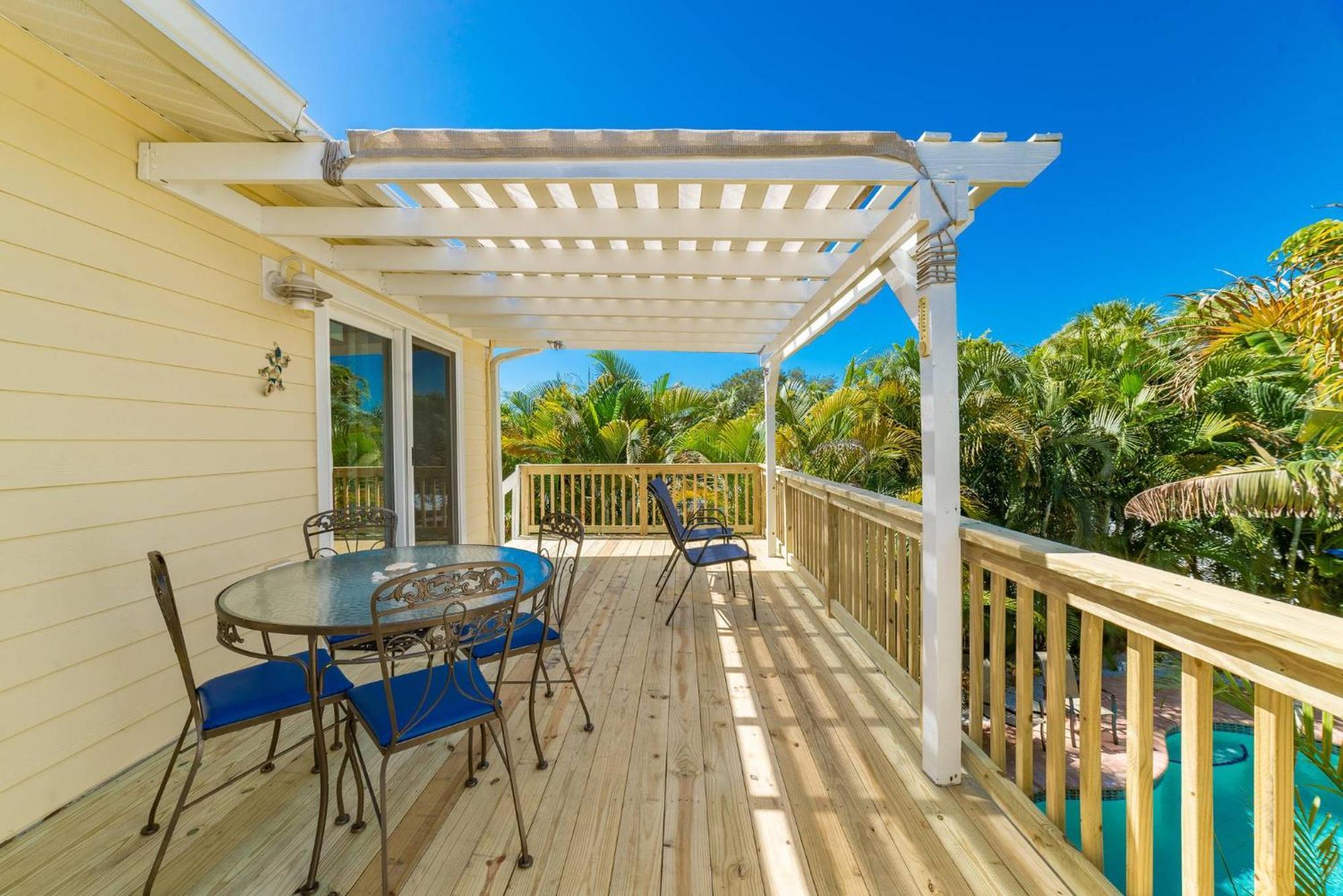 Island Girl West - Heated Pool Porches Beach Gear Walk To Beach Holmes Beach Buitenkant foto